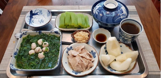 Những thực phẩm giúp nhanh có sữa sau sinh - Ảnh 1.